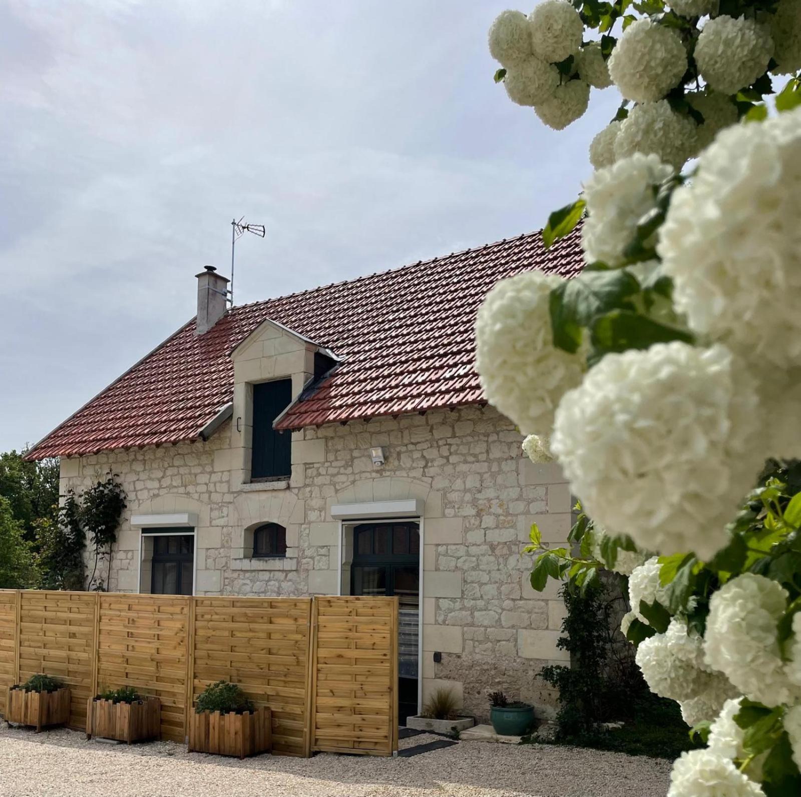 Le Relais, La Dormance, Le Bois Dormant Hotel Châteauvieux Exterior foto